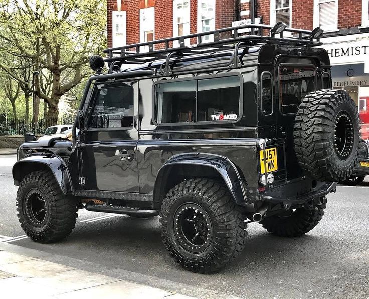 Land Rover Defender 90