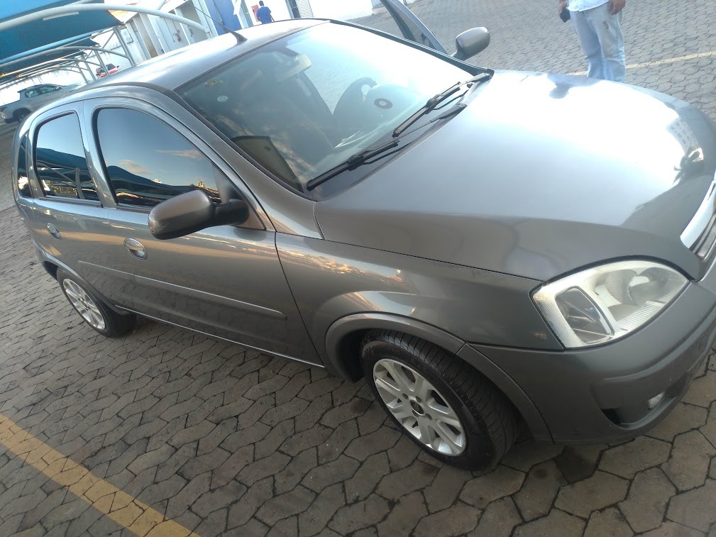 CORSA SEDAN 2012 PREMIUM 1.4 8v manual